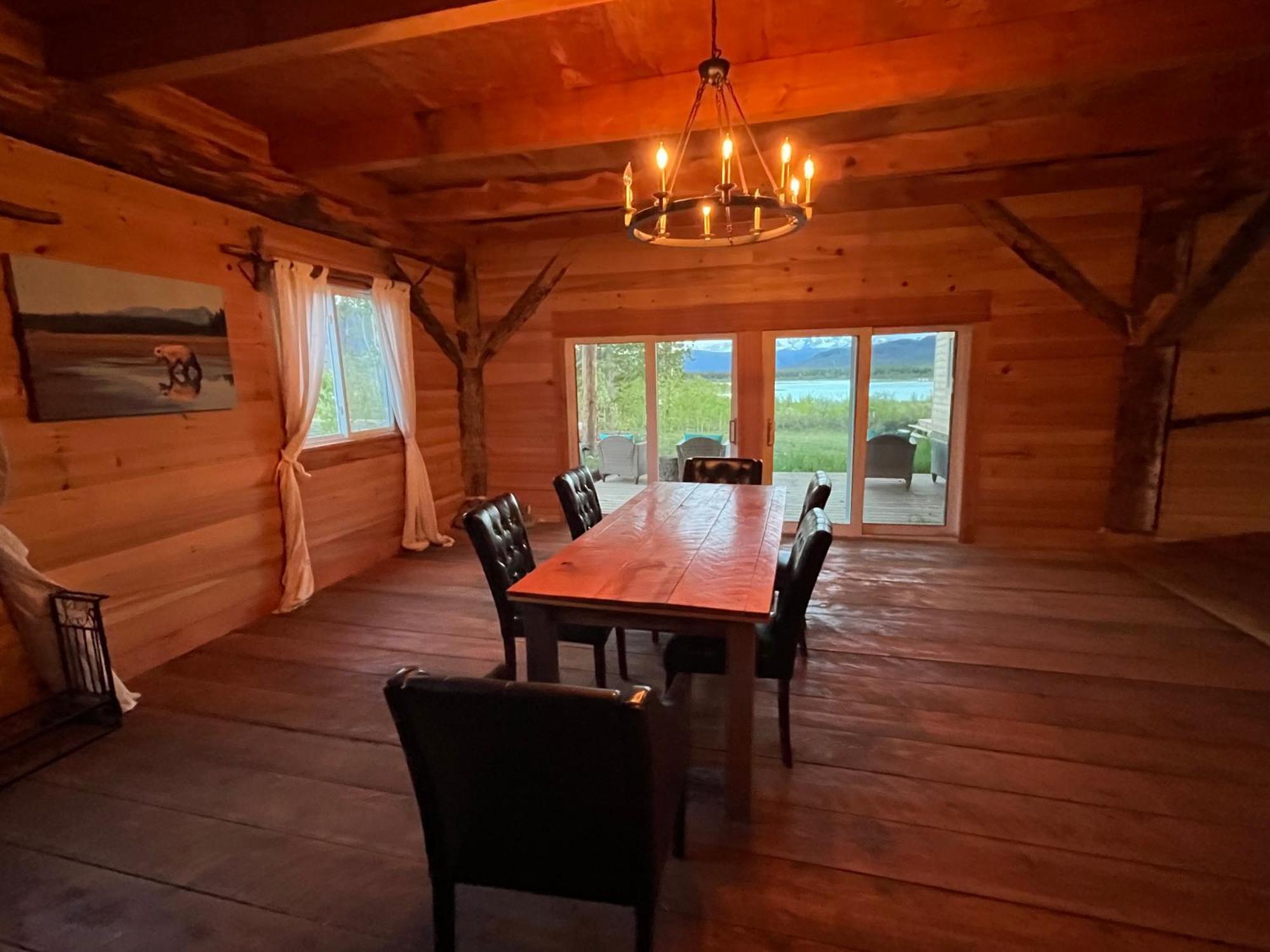 Eagle Bear Lodge Tatla Lake Екстериор снимка