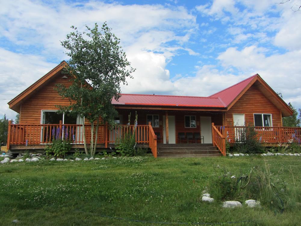 Eagle Bear Lodge Tatla Lake Екстериор снимка