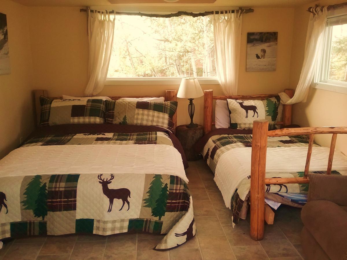 Eagle Bear Lodge Tatla Lake Екстериор снимка