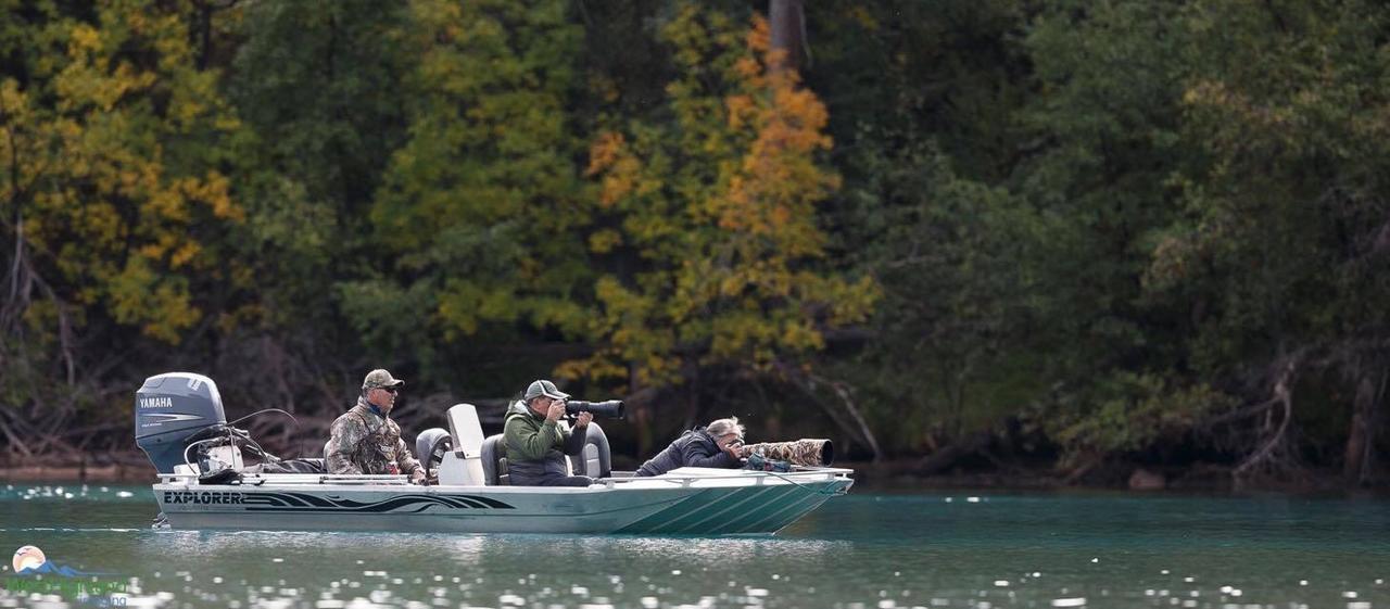Eagle Bear Lodge Tatla Lake Екстериор снимка